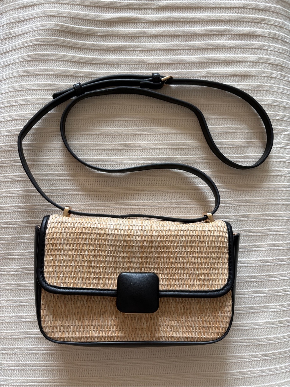 A New Day crossbody purse